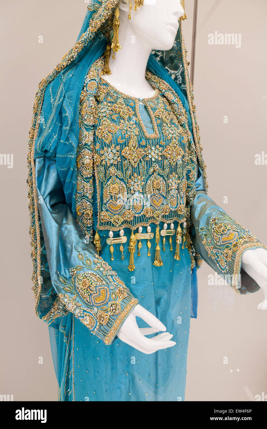 Omani abito da sposa display - Sultan Qaboos Cultural Center, Washington DC, Stati Uniti d'America Foto Stock