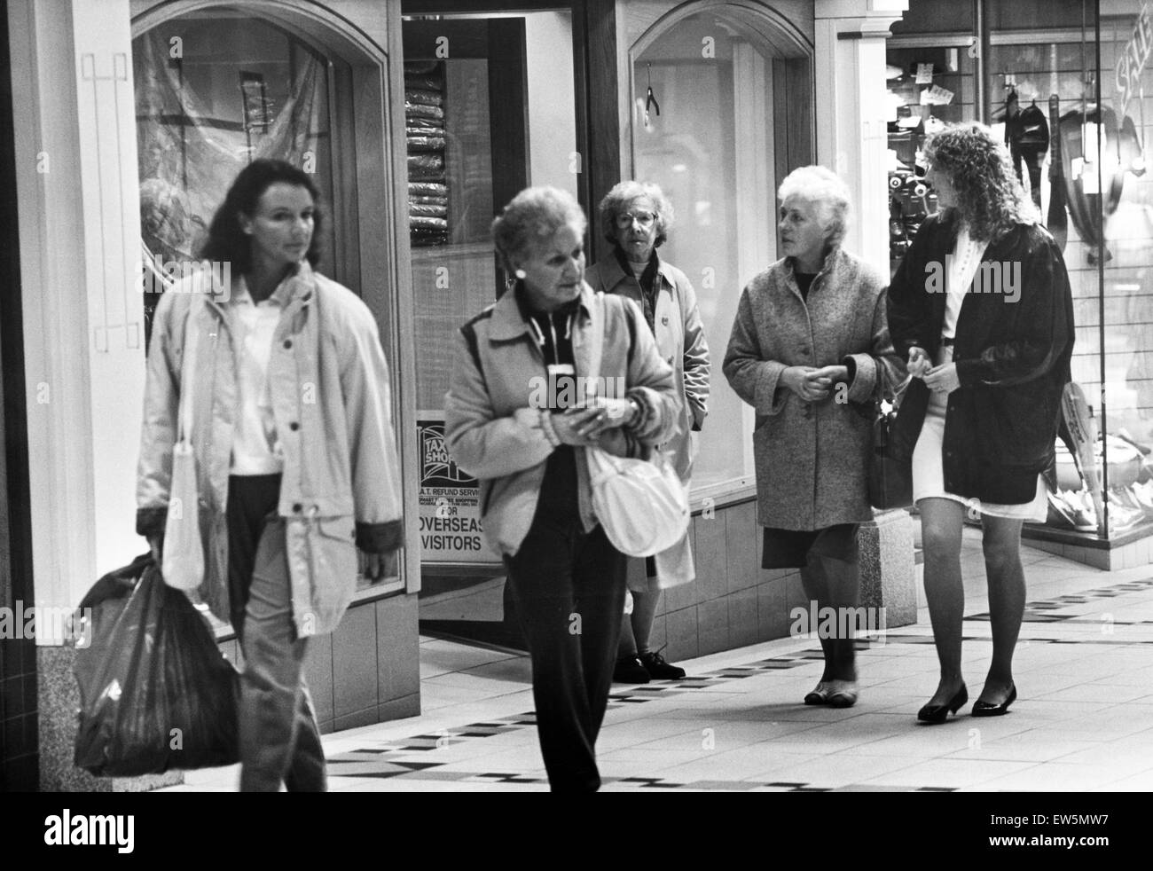 Eldon Garden Shopping Centre, Newcastle upon Tyne, Tyne and Wear. Il 30 ottobre 1989. Foto Stock