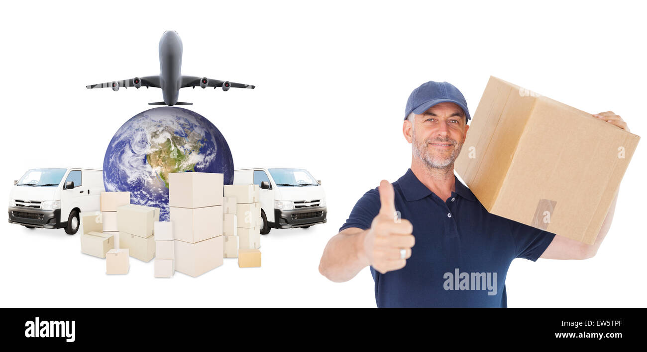 Immagine composita di felice consegna uomo con scatola di cartone che mostra pollice in alto Foto Stock