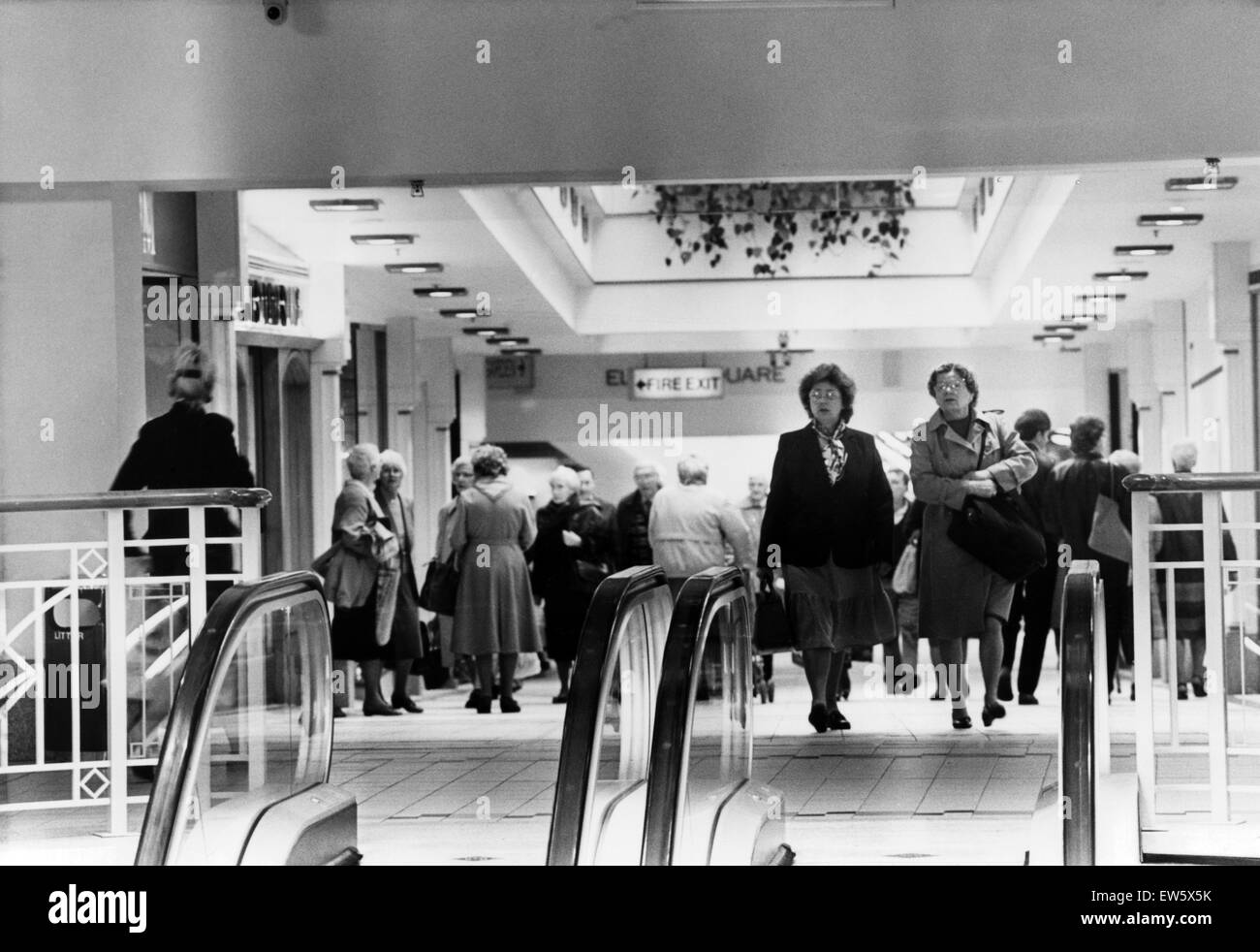 Eldon Garden Shopping Centre, Newcastle upon Tyne, Tyne and Wear. Il 30 ottobre 1989. Foto Stock