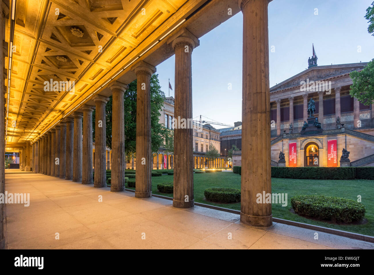 Vecchia Galleria Nazionale, Museo vecchio, colonnato, Museum Island, Berlin Mitte, Germania Foto Stock