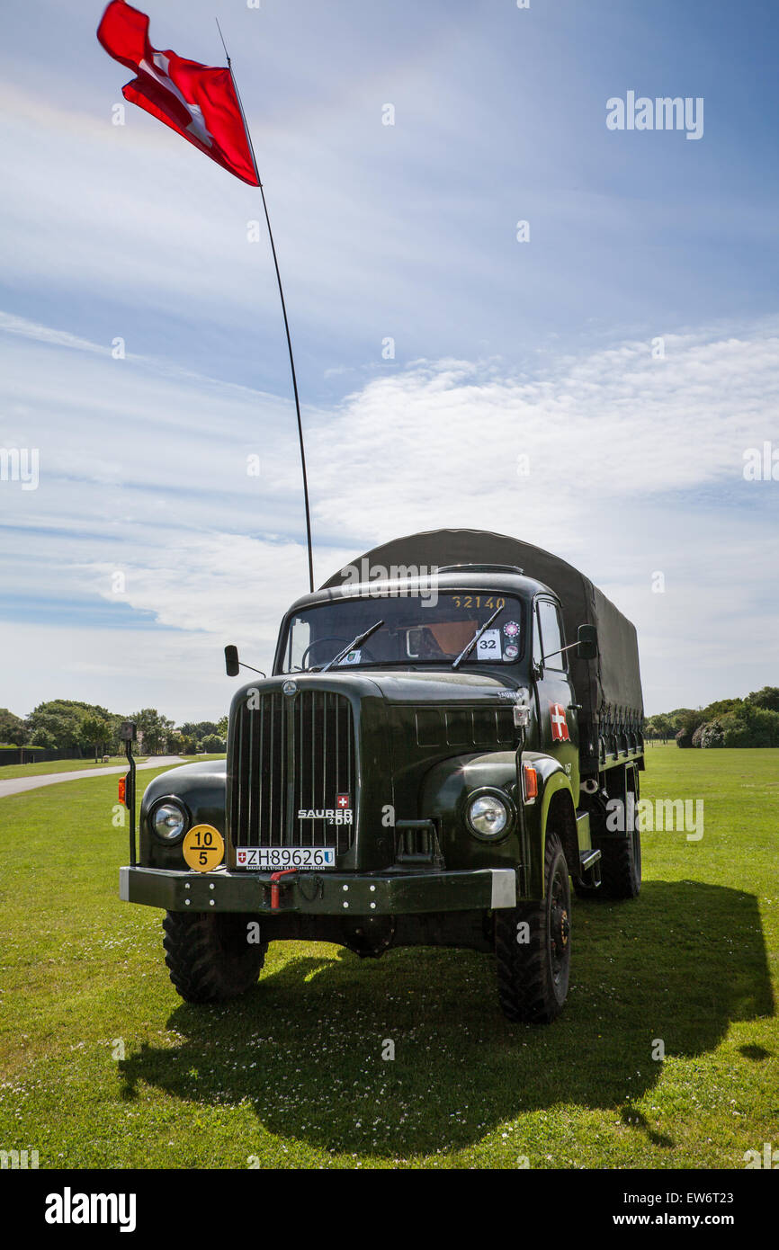 Esercito svizzero SAURER 6DM Carrello, vintage veicoli militari in parata a Southport Woodvale Rally, Merseyside, Regno Unito Foto Stock