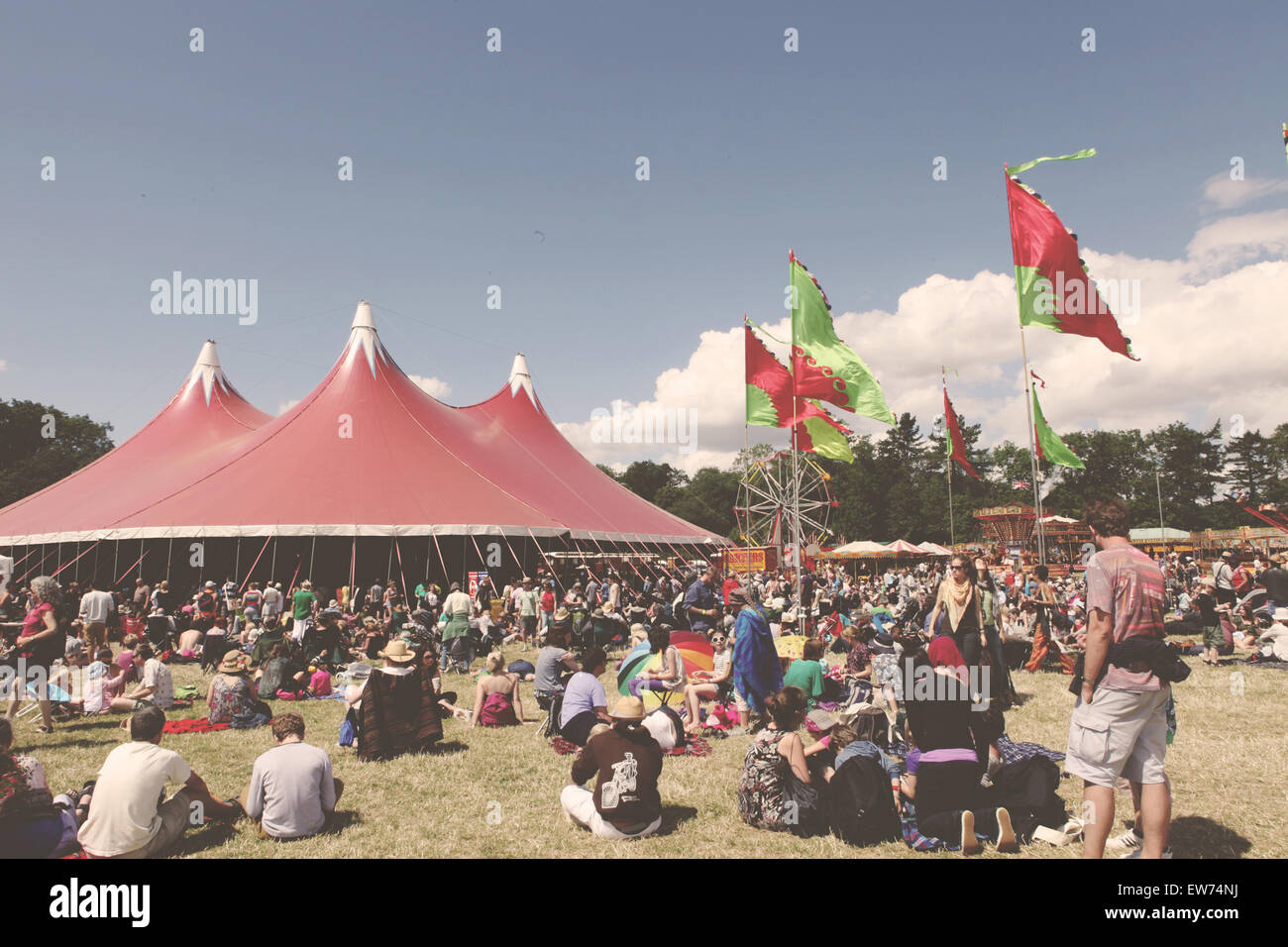 Big Red in tenda al WOMAD 2012 Foto Stock