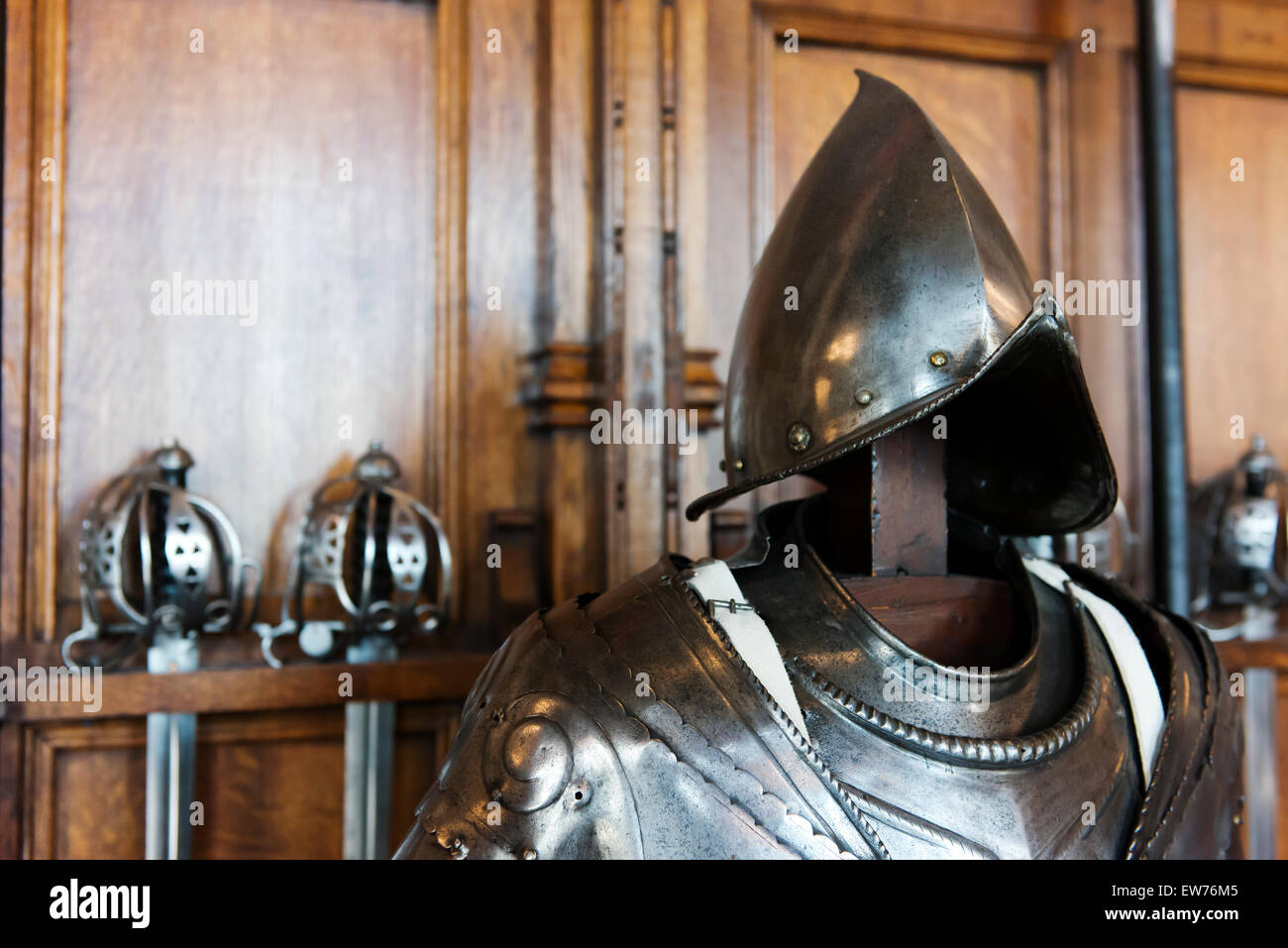 Dettaglio della corazza in Castello di Edimburgo. Foto Stock