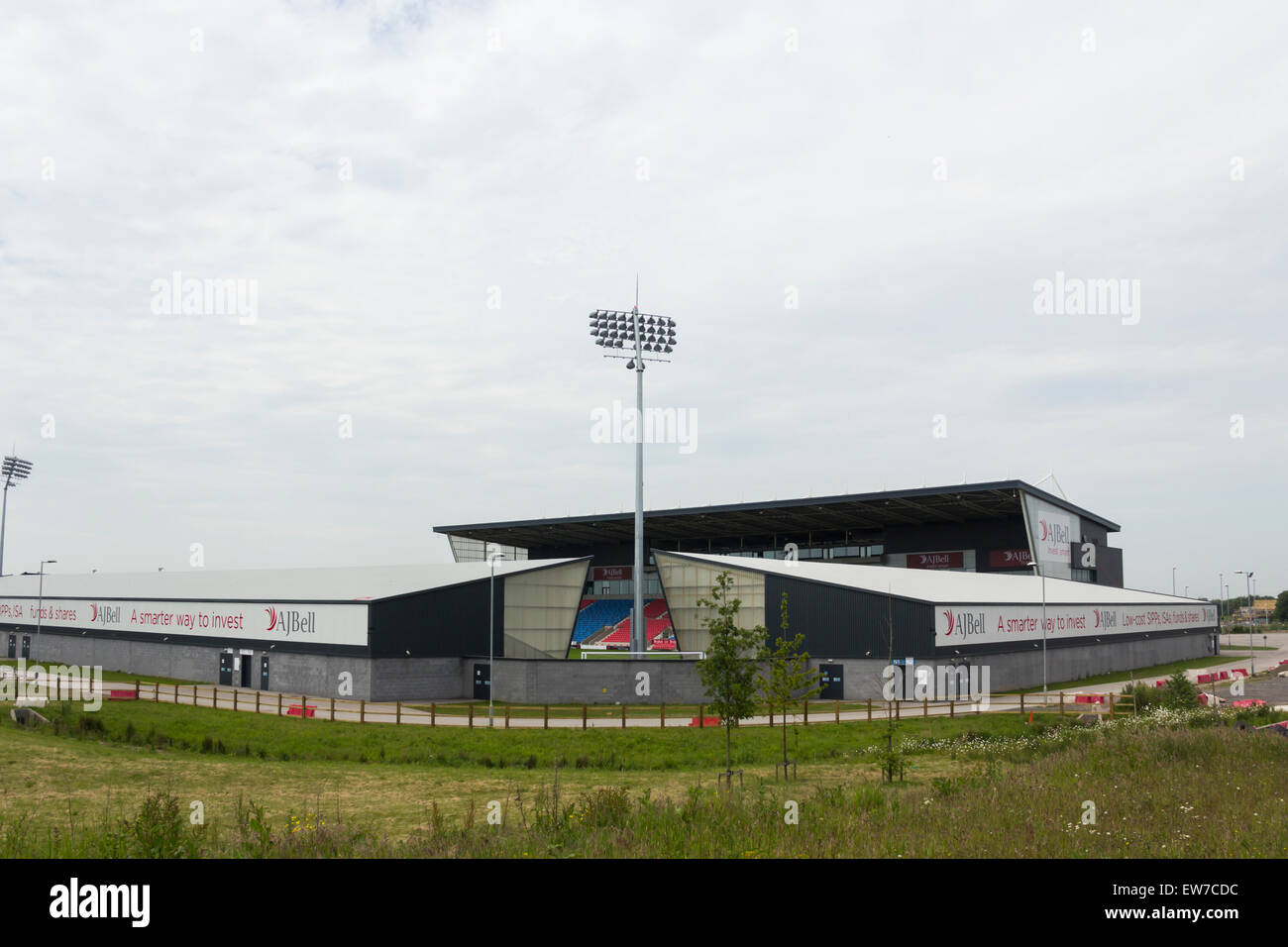A sud-est di aspetto dell'AJ Bell stadium, Salford, precedentemente noto come il Salford City Stadium. Foto Stock