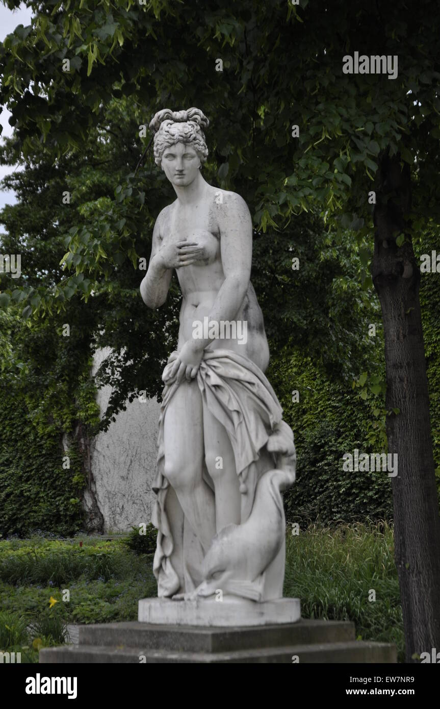 La scultura in pietra nel parco in Stuttgart, Germania Foto Stock