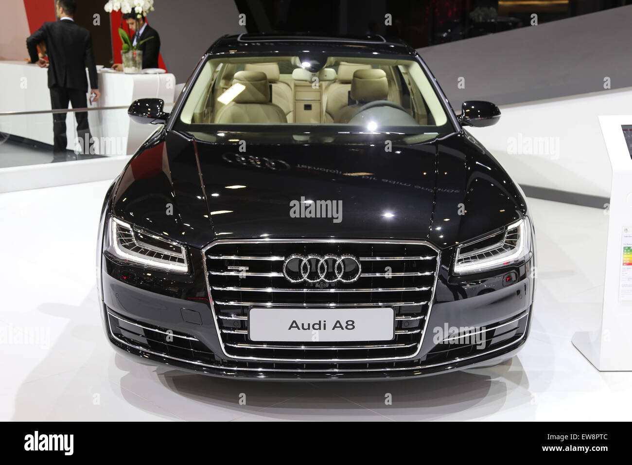 ISTANBUL, Turchia - 30 Maggio 2015: Audi A8 in Istanbul Autoshow 2015 Foto Stock