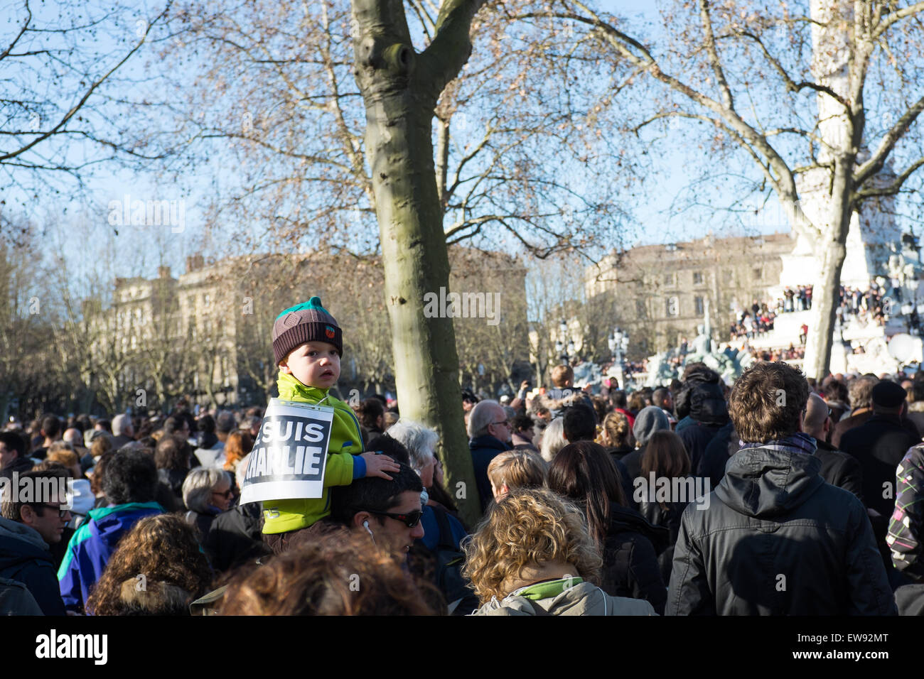 Manifestazione di Bordeaux dopo Charlie Hebdo attentato terroristico che ha avuto luogo a Parigi il 7 gennaio, 2015 Foto Stock