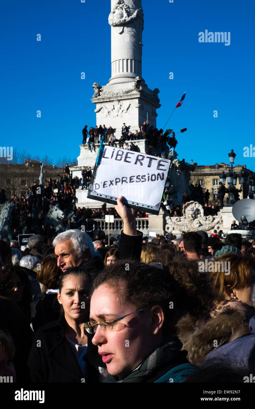 Manifestazione di Bordeaux dopo Charlie Hebdo attentato terroristico che ha avuto luogo a Parigi il 7 gennaio, 2015 Foto Stock