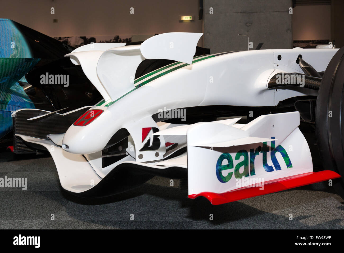 Il parafango anteriore Honda RA108, esposto alla Honda Collection Hall, un componente aerodinamico utilizzato nella stagione 2008 di Formula 1. Foto Stock
