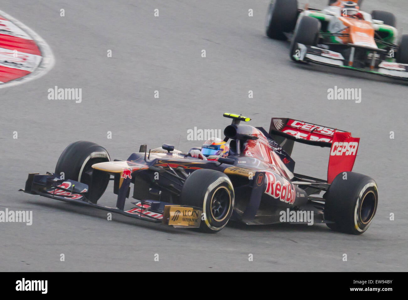 Jean-Éric Vergne gareggia nel Gran Premio della Malesia 2012, combattendo condizioni difficili sul circuito di Sepang. Foto Stock