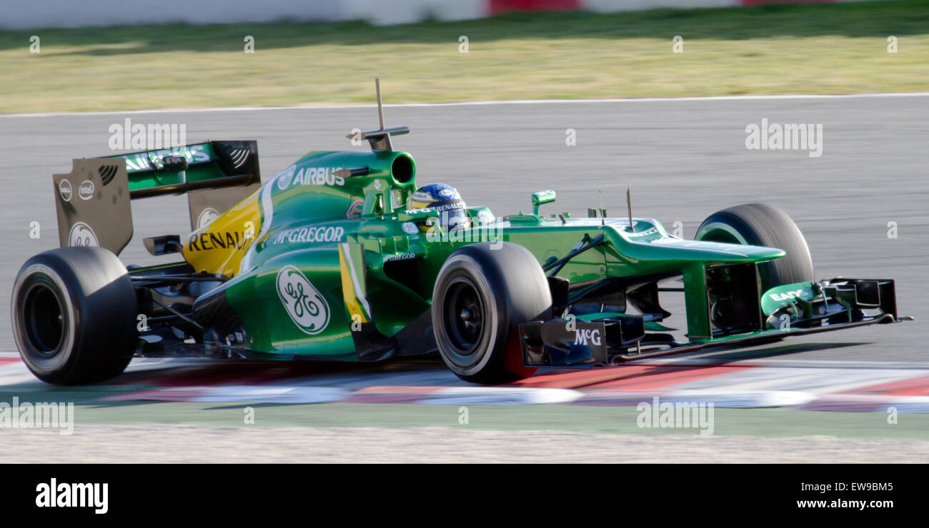 Charles Pic partecipa alla sessione di test della Catalogna 2013, mostrando le sue abilità come pilota di Formula 1. Questa immagine del secondo giorno di test evidenzia l'intensità dei preparativi pre-stagionali per la stagione di Formula 1. Foto Stock
