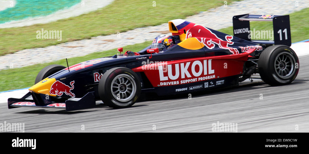 Daniil Kvyat ha gareggiato nella Formula BMW Pacific Series 2010 in Malesia, mostrando la sua prima carriera nelle monoposto prima di progredire verso livelli più elevati di Motorsport. Foto Stock