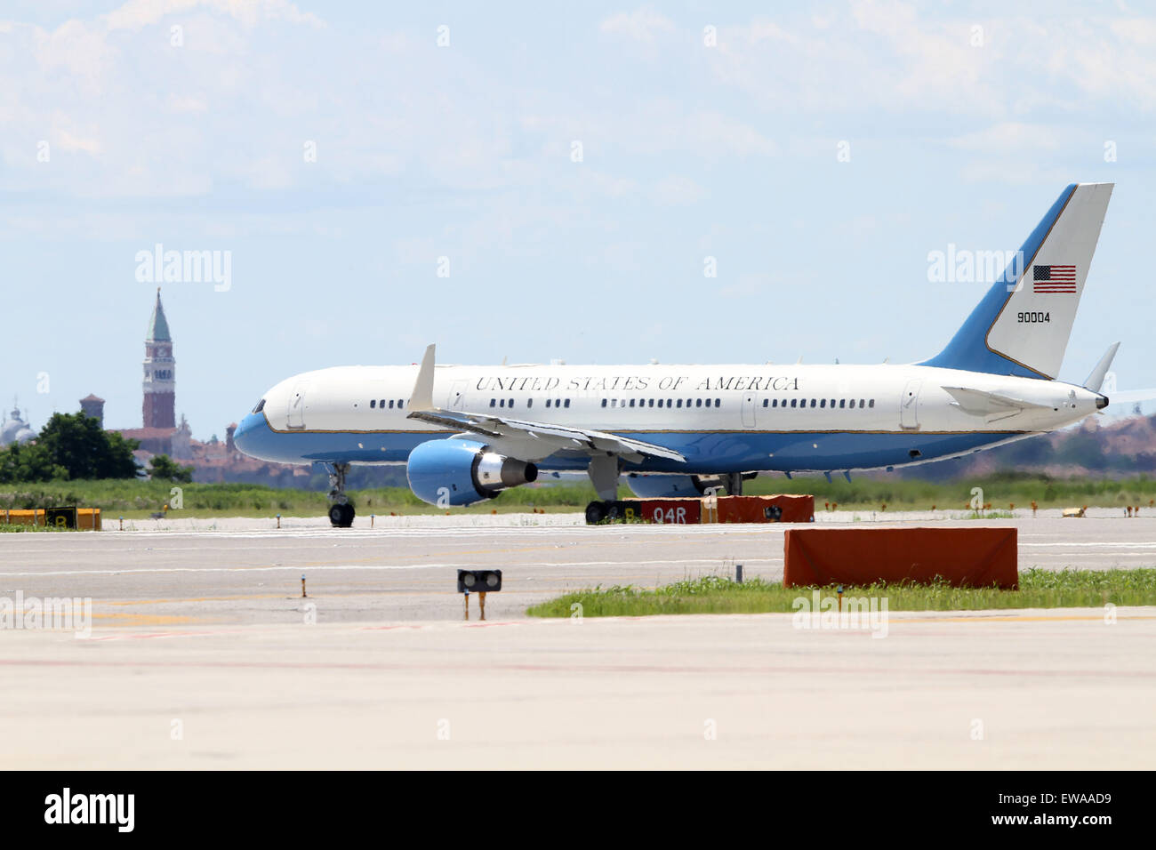 Venezia, Italia. Il 21 giugno, 2015. Il Presidenzial aeromobili con la First Lady Michelle Obama il decollo dall'Aeroporto Marco Polo domenica 21 giugno 2015, a Venezia Credit: Andrea Spinelli/Alamy Live News Foto Stock