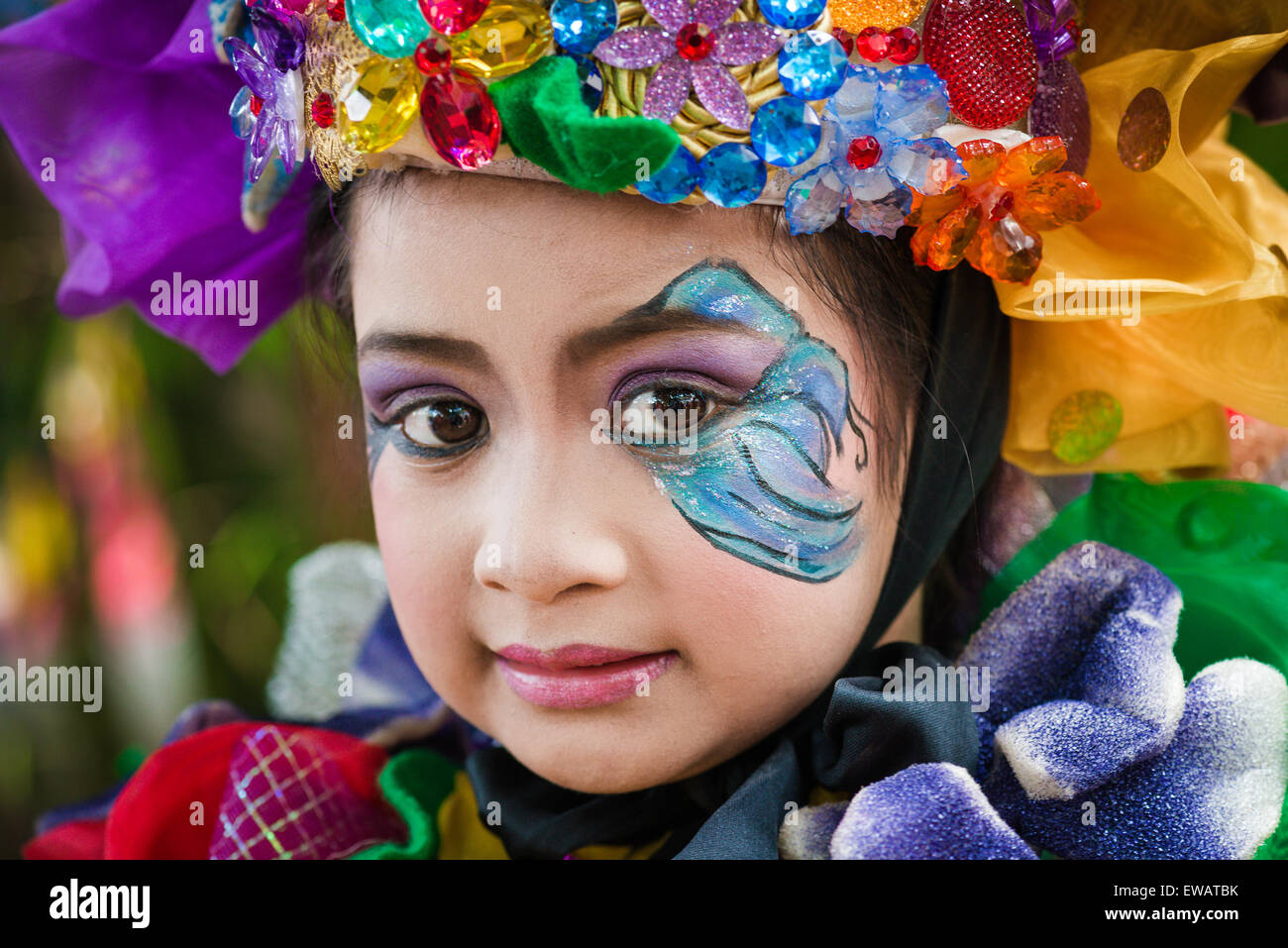 Bambino al Carnevale di moda di Jember, Jember Indonesia Foto Stock