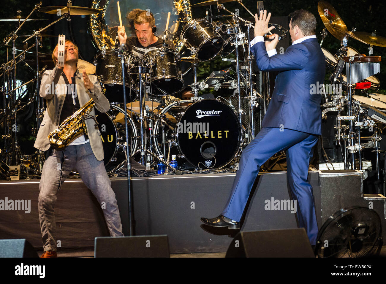 Barcellona, in Catalogna, Spagna. Il 21 giugno, 2015. SPANDAU BALLET si esibisce dal vivo sul palco del 'Pedralbes Music Festival' a Barcellona con i loro 'Soul ragazzi di tutto il mondo occidentale vivono' tour © Matthias Oesterle/ZUMA filo/ZUMAPRESS.com/Alamy Live News Foto Stock
