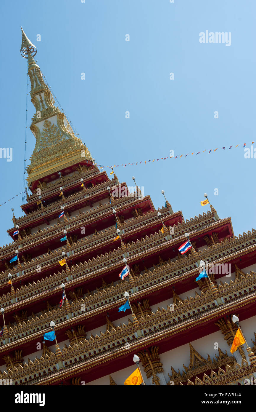 Tempio in Thailandia Phra Mahathat Kaen Nakhon, Khon Kaen provincia, Thailandia Foto Stock