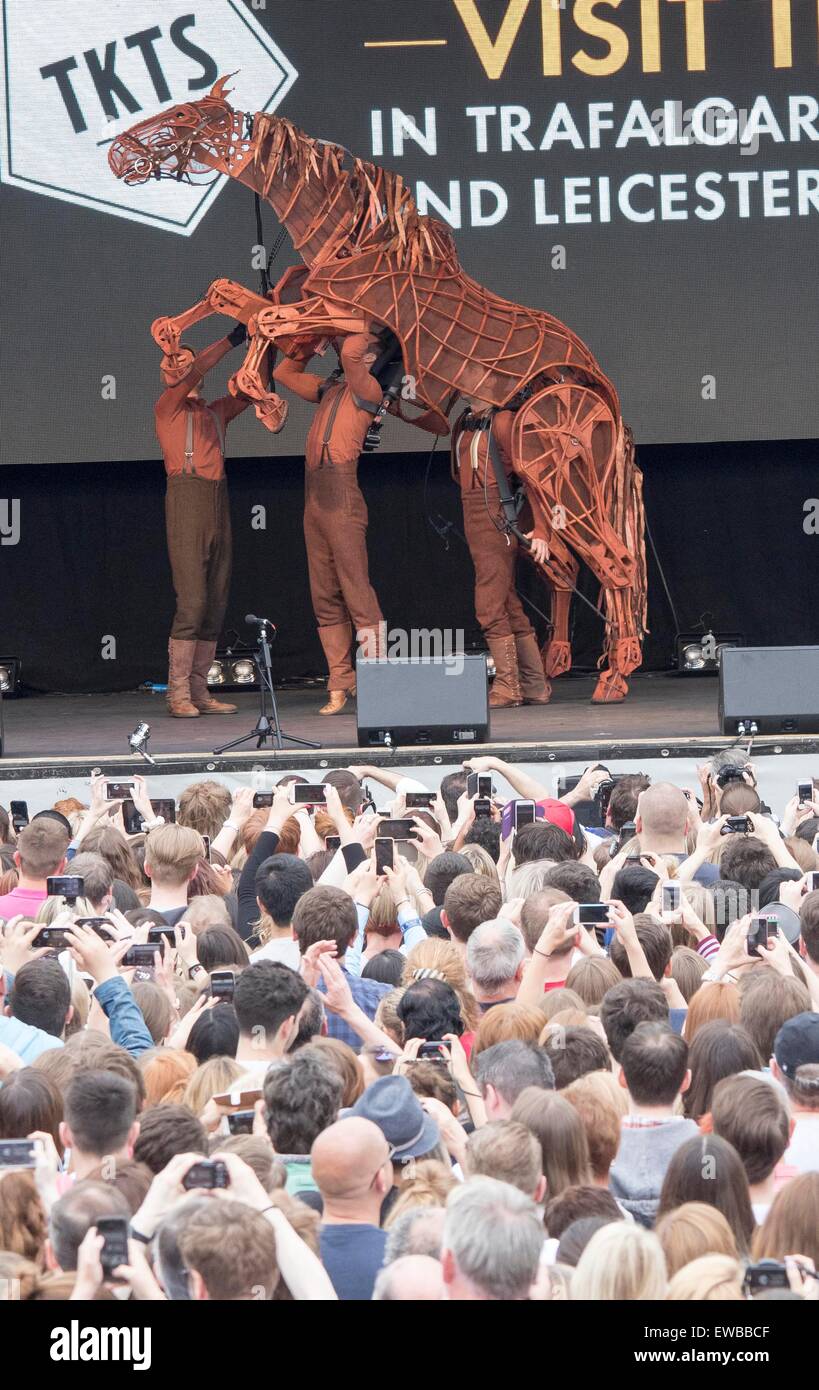 Pic mostra: West End Live at Trafalgar Square, Londra oggi 20.6.15 Warhorse Pic da Gavin Rodgers/Pixel 8000 Ltd Foto Stock