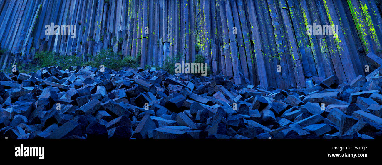 La rara formazione geologica di Devils Postpile situato in Devils Postpile monumento nazionale al di fuori di Mammoth Lakes Foto Stock