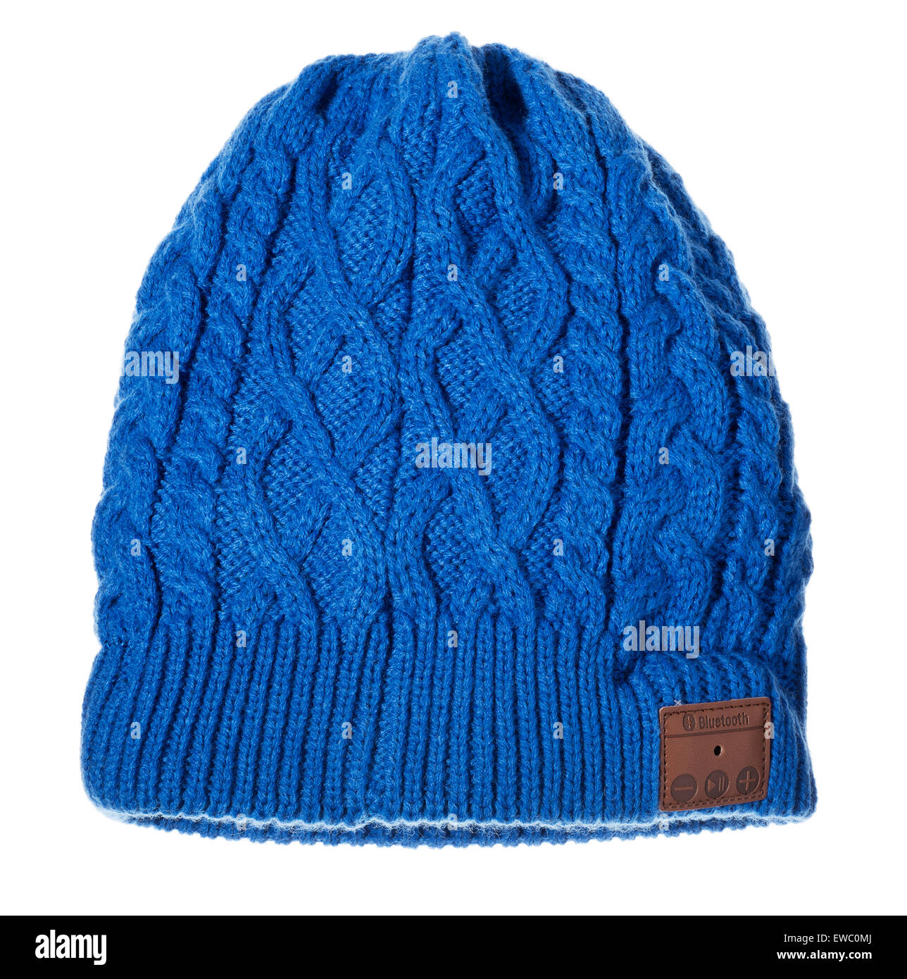 Blu cavo di lana knit beanie hat con racchiusi wireless altoparlanti bluetooth. Foto Stock