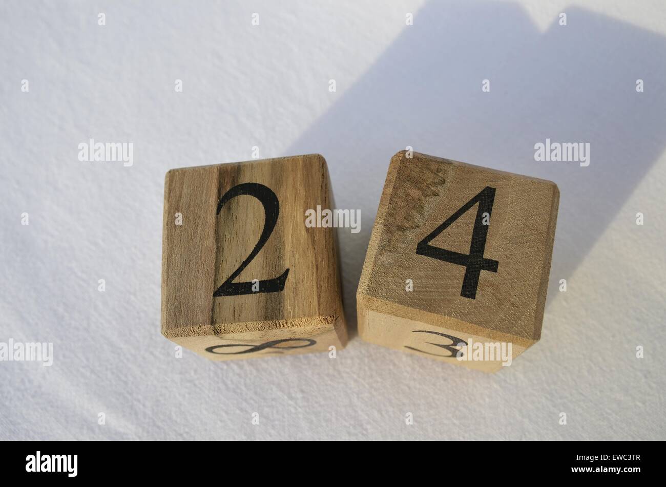 I numeri su cubi di legno Foto Stock