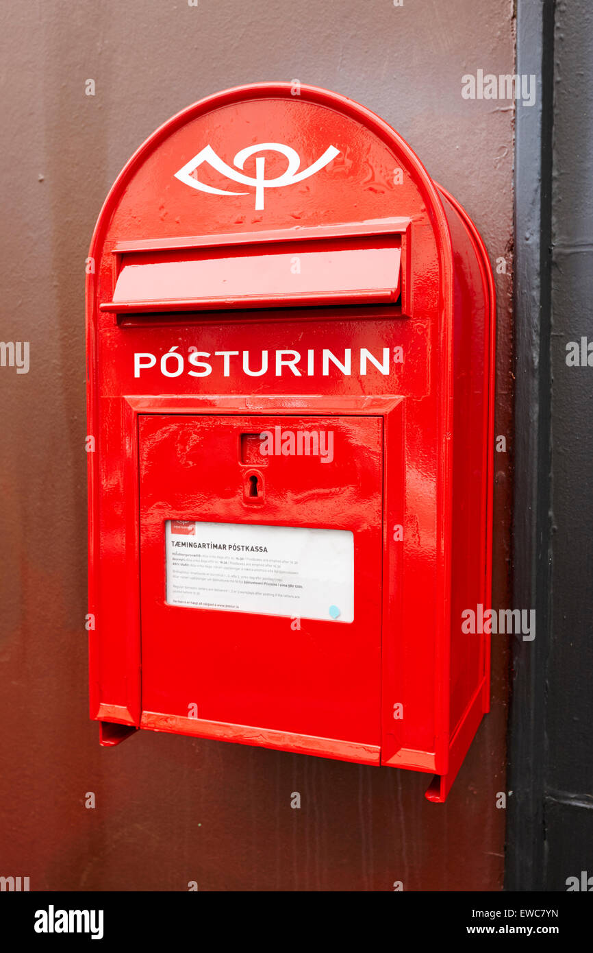Posturinn islandese servizio postale ufficio postale mailbox Reykjavik Islanda Foto Stock