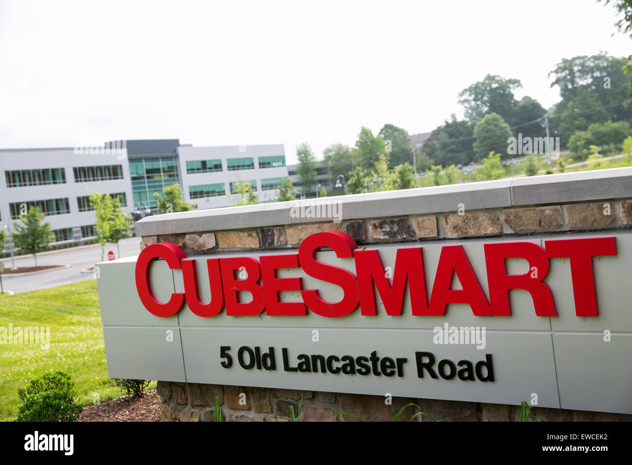 Un logo segno al di fuori della sede della CubeSmart a Malvern, in Pennsylvania. Foto Stock