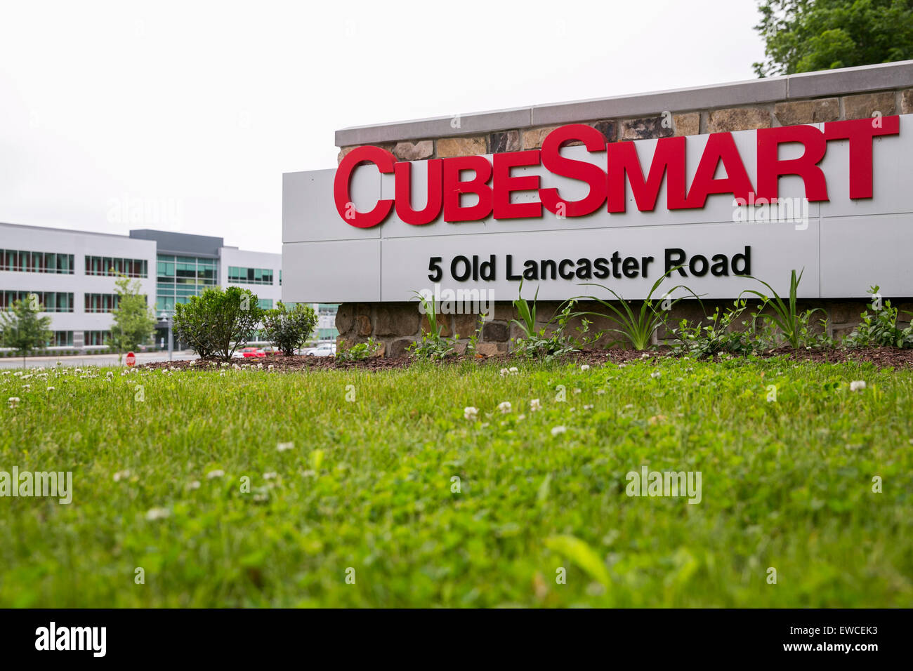 Un logo segno al di fuori della sede della CubeSmart a Malvern, in Pennsylvania. Foto Stock