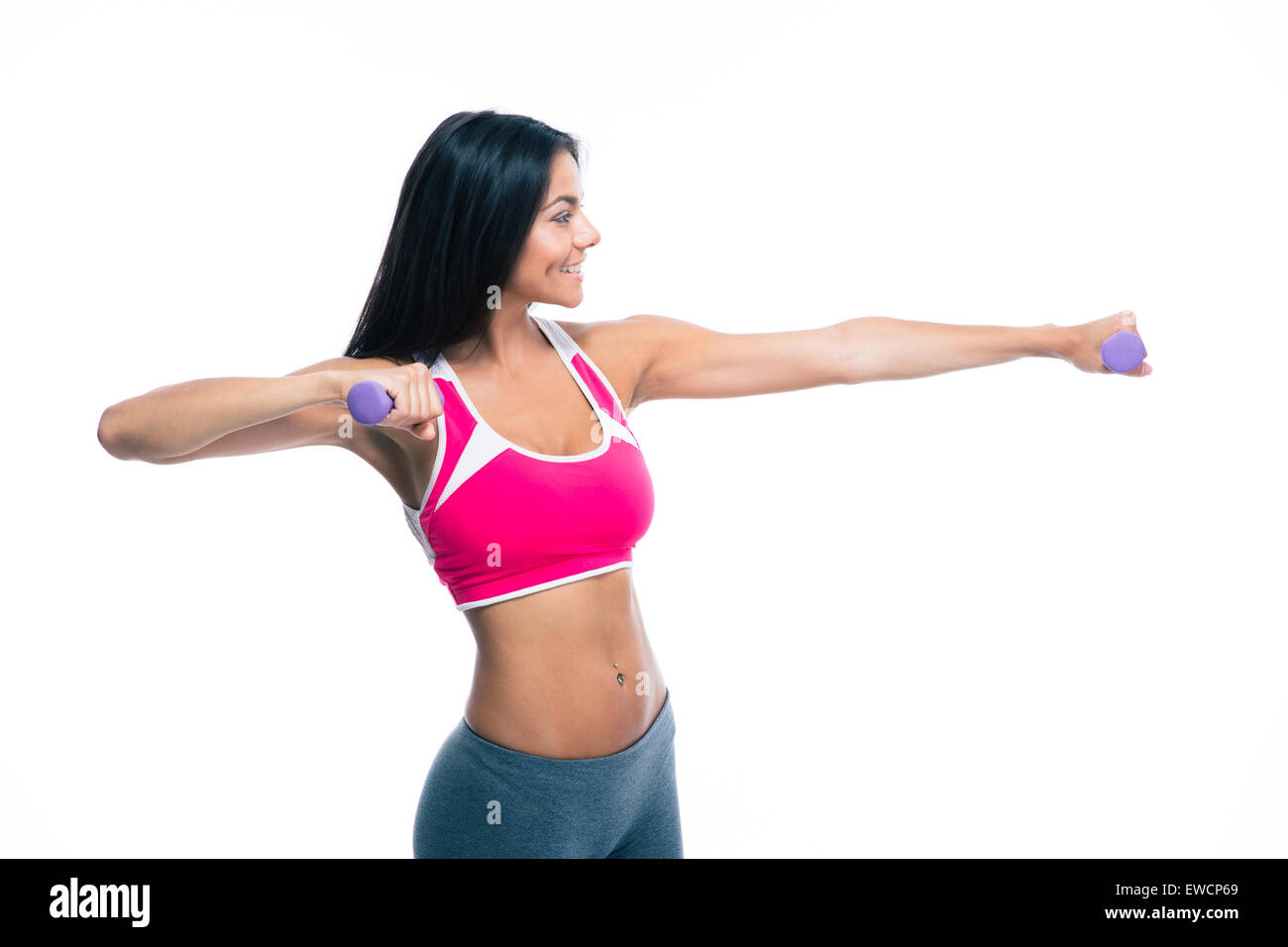Felice donna fitness allenamento con i pesi isolato su uno sfondo bianco Foto Stock