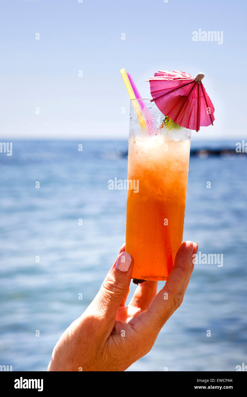 Cocktail sulla spiaggia Foto Stock