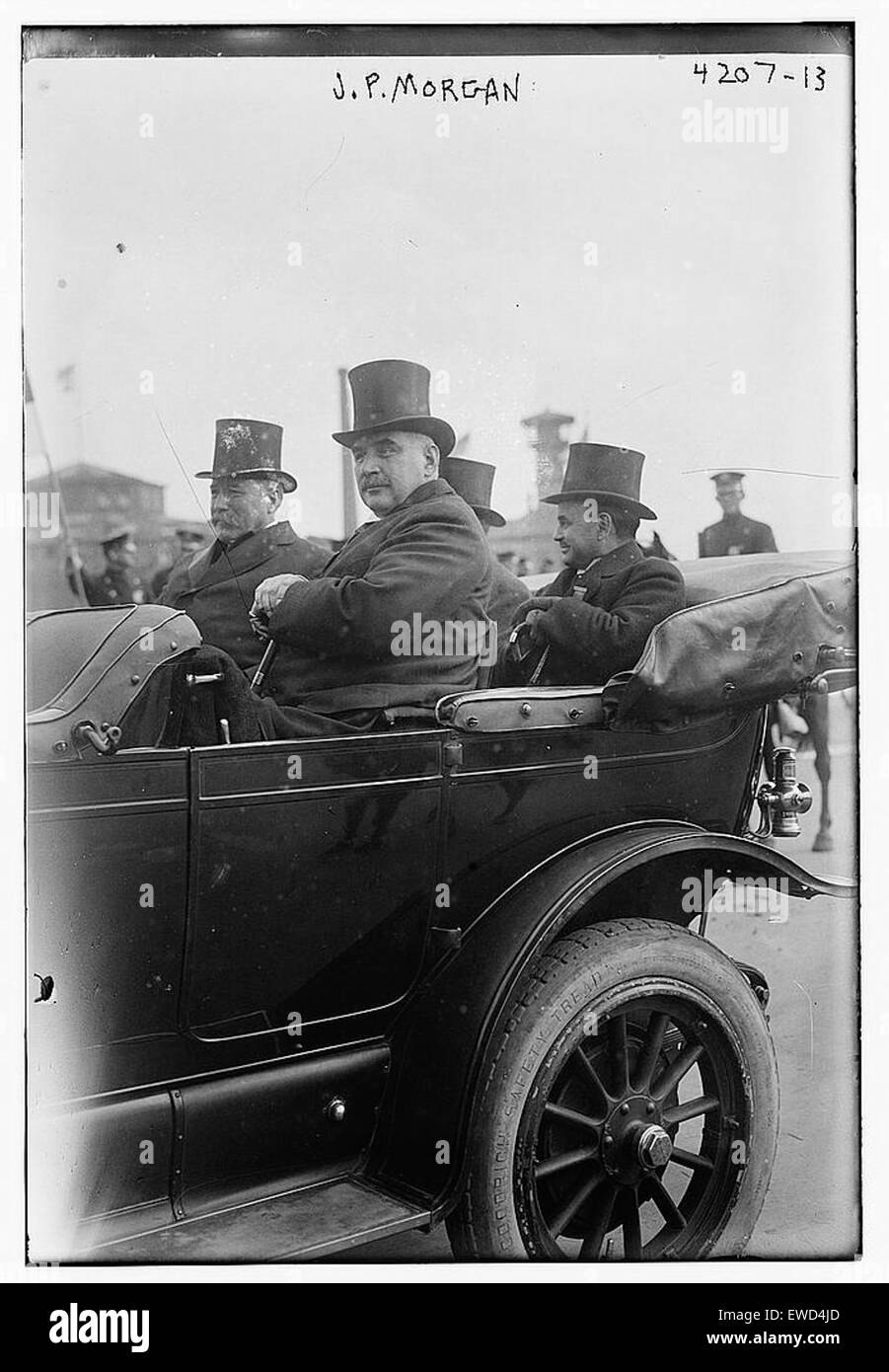 J.P. Morgan fu un importante finanziere e banchiere americano tra la fine del XIX e l'inizio del XX secolo. La sua influenza ha plasmato lo sviluppo del settore bancario e ha contribuito alla crescita delle principali società e infrastrutture negli Stati Uniti. Foto Stock