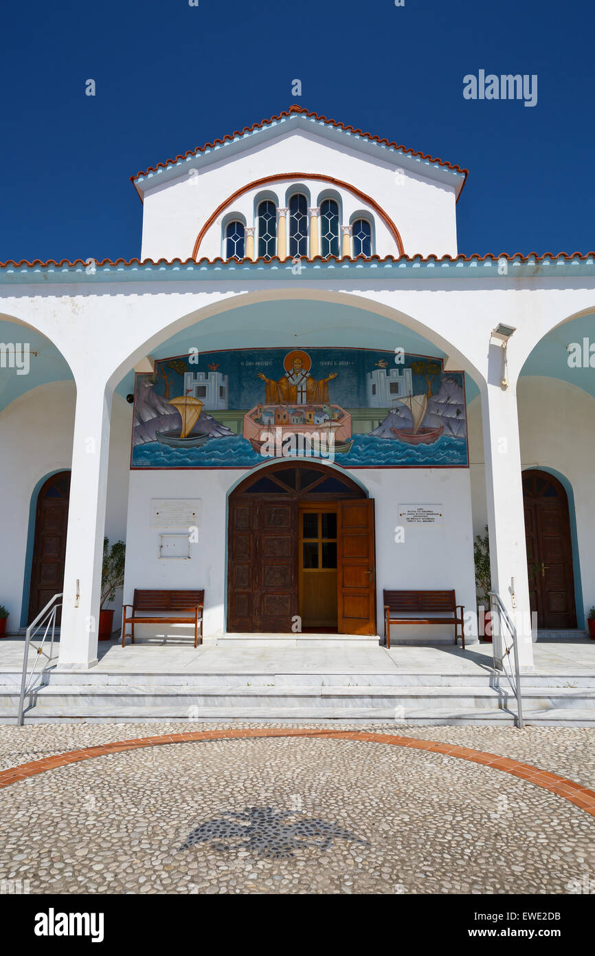 Chiesa greco ortodossa in Antirio villaggio in Grecia occidentale Foto Stock