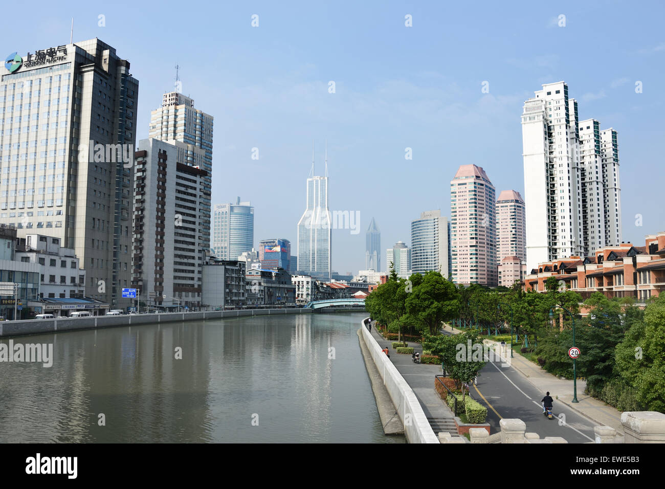 Shanghai - Henan Sichuan Road Fiume Suzhou ( area torrente vicino al Bund ) cinese Cina Foto Stock