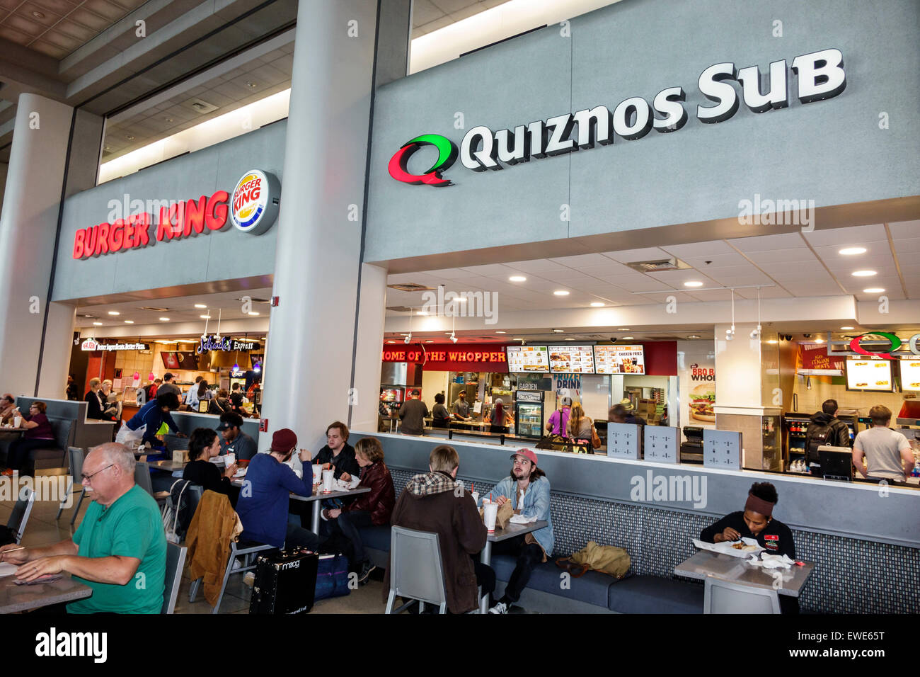 Carolina del Nord, Charlotte, Charlotte Douglas International Airport, interno, terminal, cancello, ristorante ristoranti cibo mangiare fuori caffè caffè Foto Stock