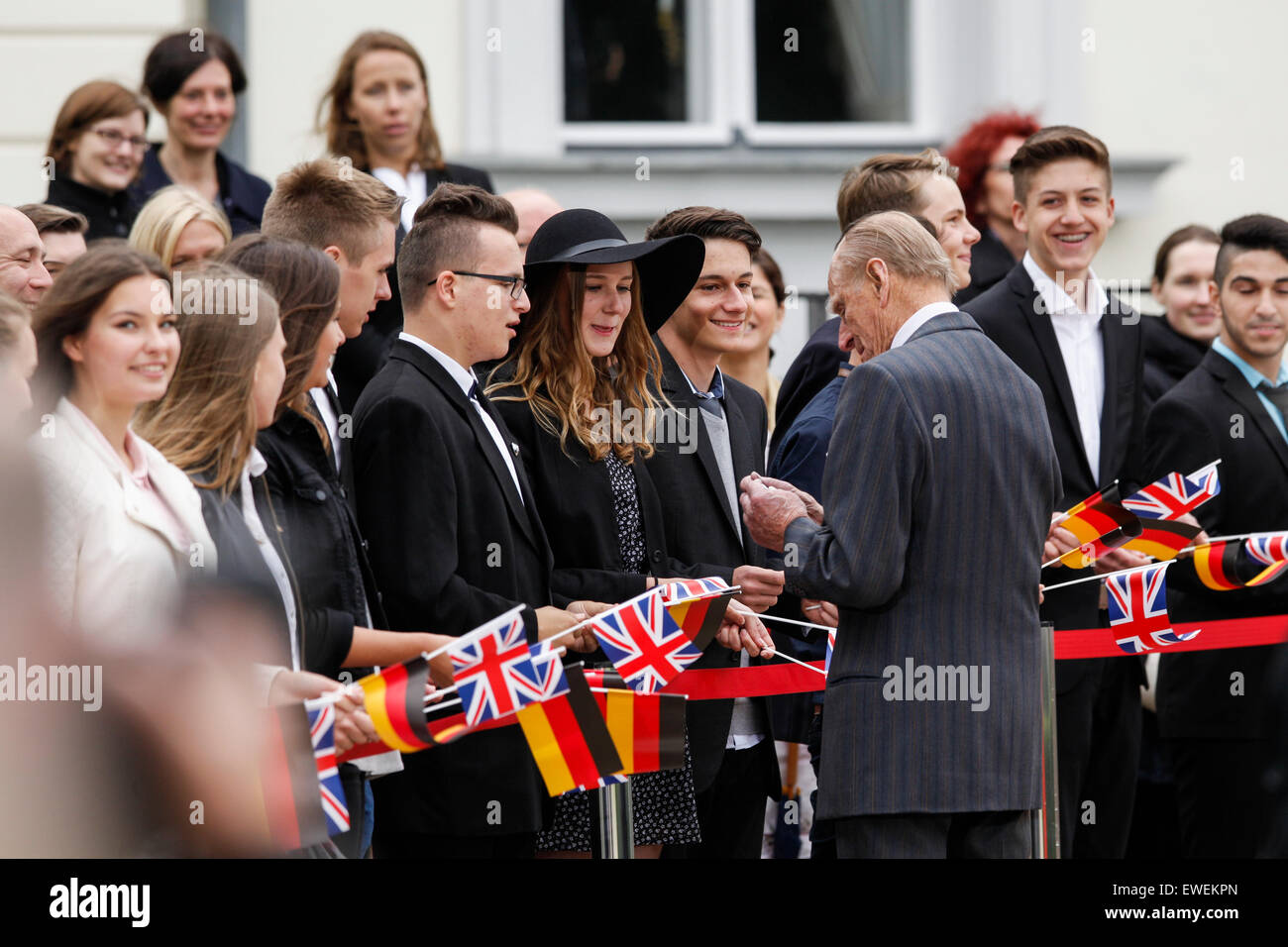 Il presidente tedesco gauck accoglie favorevolmente la regina Elisabetta II con gli onori militari in castello di Bellevue di Berlin, Germania il 24 giugno 2015. / Immagine:il principe Filippo. Foto Stock