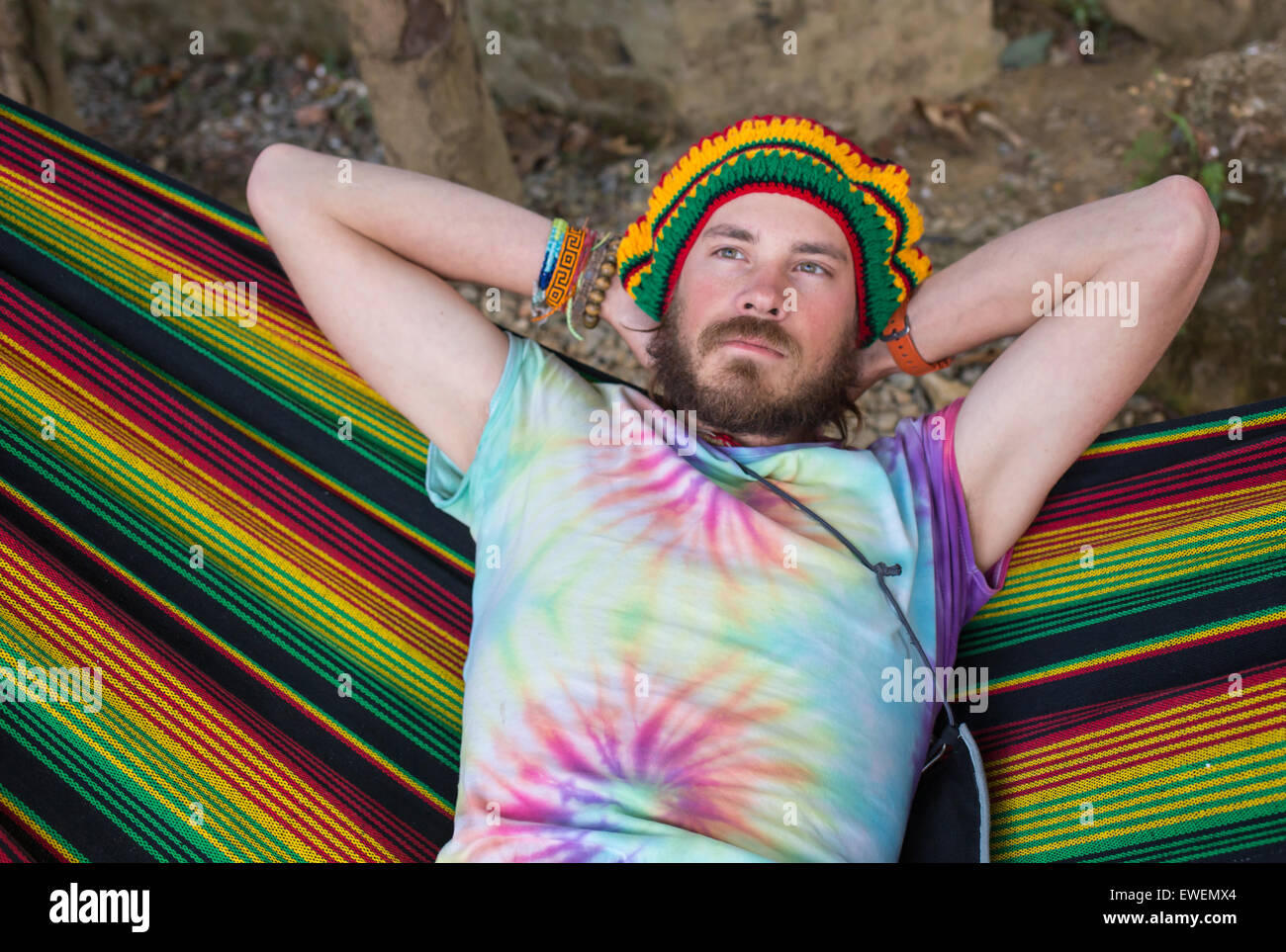 Giovane con dreadlocks Foto Stock