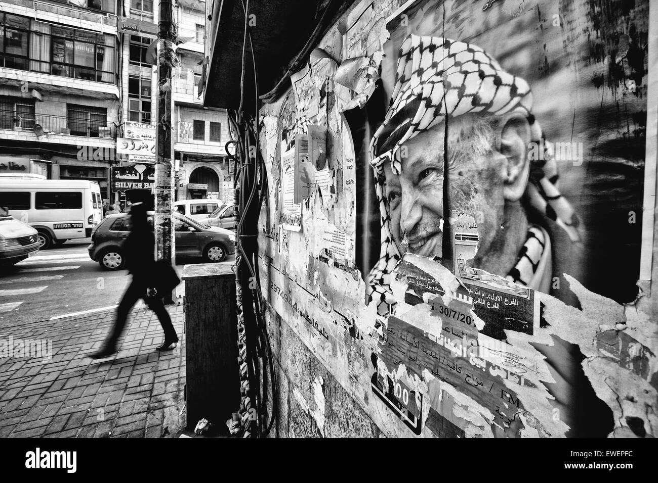 Ramallah, West Bank. 7 Mar 2011. Manifesti e dipinti della fine del leader palestinese Yasser Arafat può essere visto in tutta la Cisgiordania. (Credito Immagine: © Gabriel Romero/zReportage.com via ZUMA Press) Foto Stock