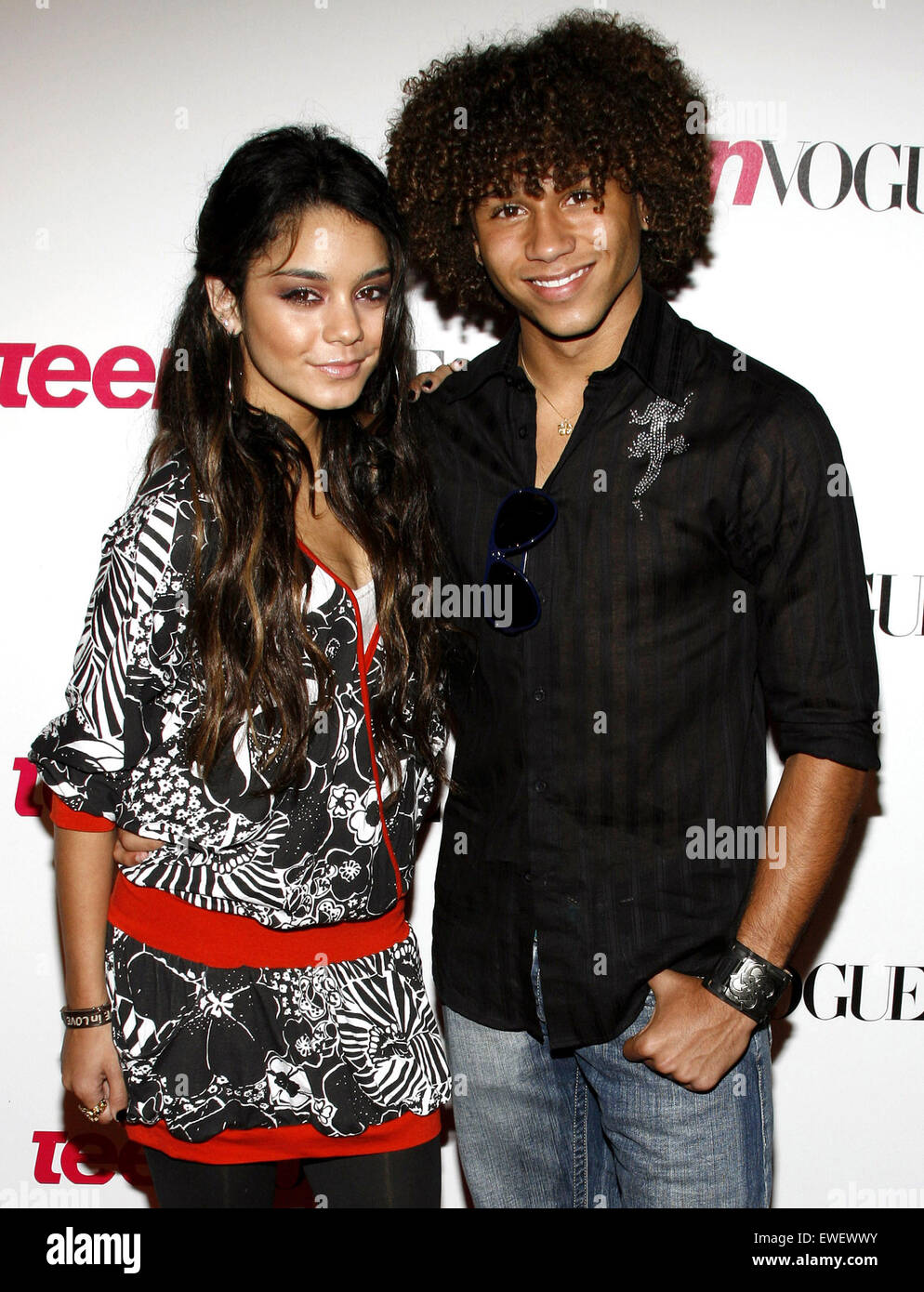 Vanessa Anne Hudgens e Corbin Bleu frequentare la Teen Vogue Young Hollywood Party tenutosi al Sunset Tower Hotel in Hollywood. Foto Stock