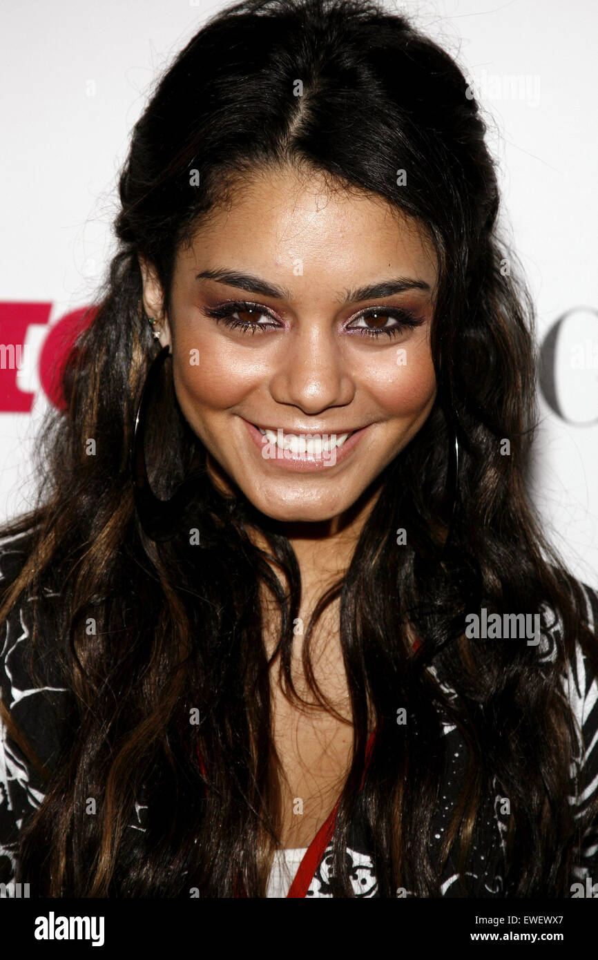 Vanessa Anne Hudgens assiste la Teen Vogue Young Hollywood Party tenutosi al Sunset Tower Hotel in Hollywood. Foto Stock