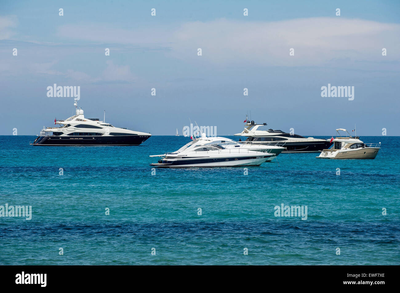 Saint Tropez (sud-est della Francia): yachts Foto Stock
