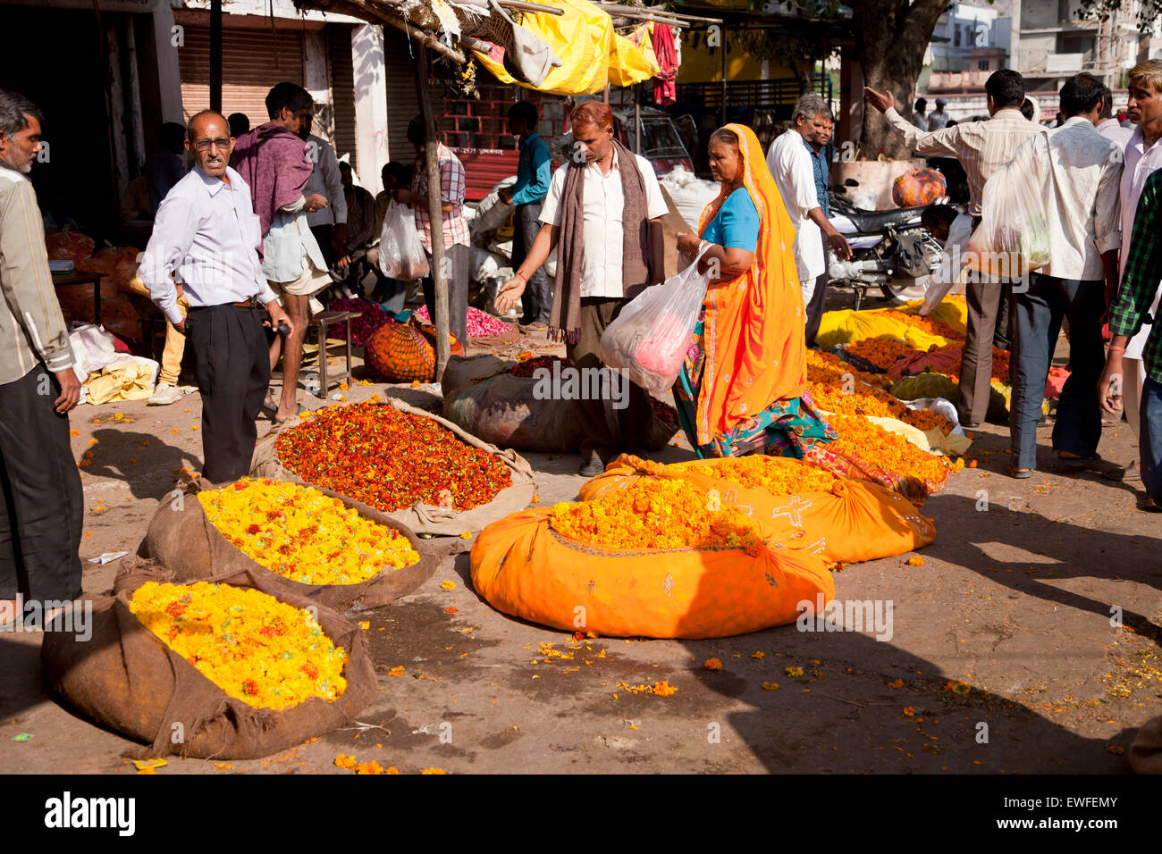 Mercato dei fiori a Jaipur, Rajasthan, India, Asia Foto Stock