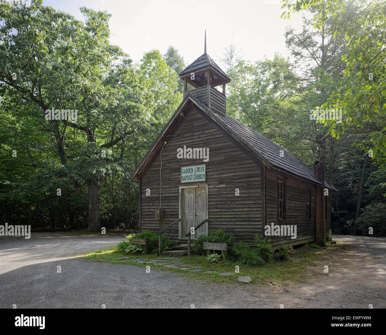 Giardino Creek chiesa battista a Stone Mountain State Park nel gap ruggenti Carolina del Nord Foto Stock