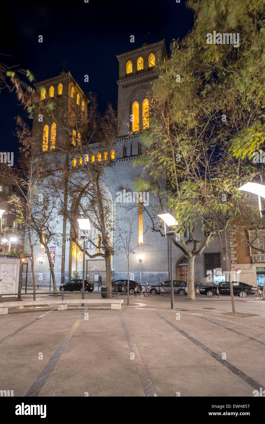 San Pedro Nolasco chiesa di notte, Saragozza, Aragona, Spagna Foto Stock