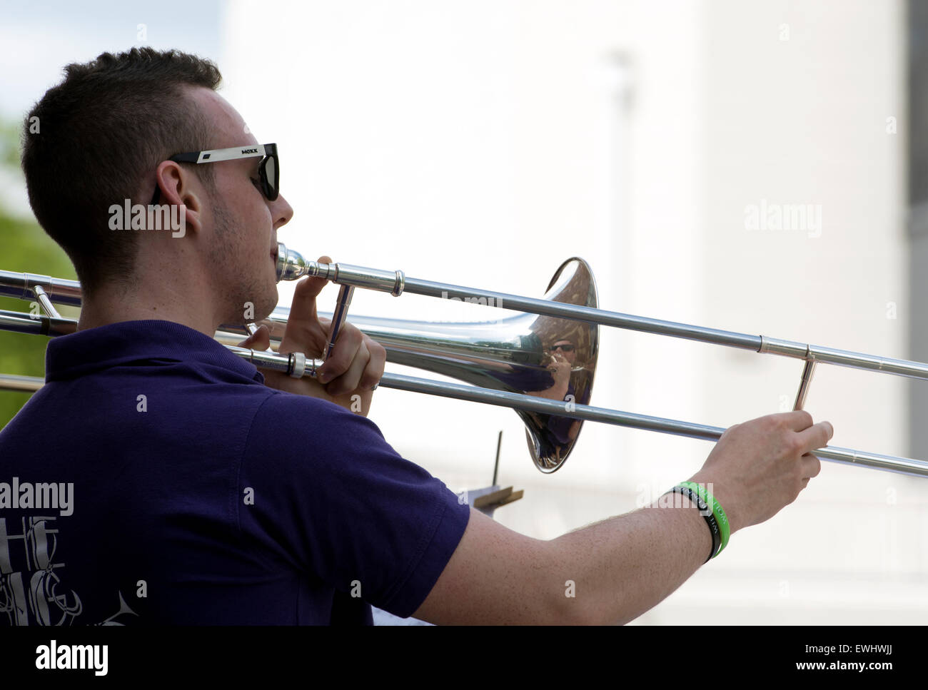 Trombone player in Warwick University Big Band, REGNO UNITO Foto Stock