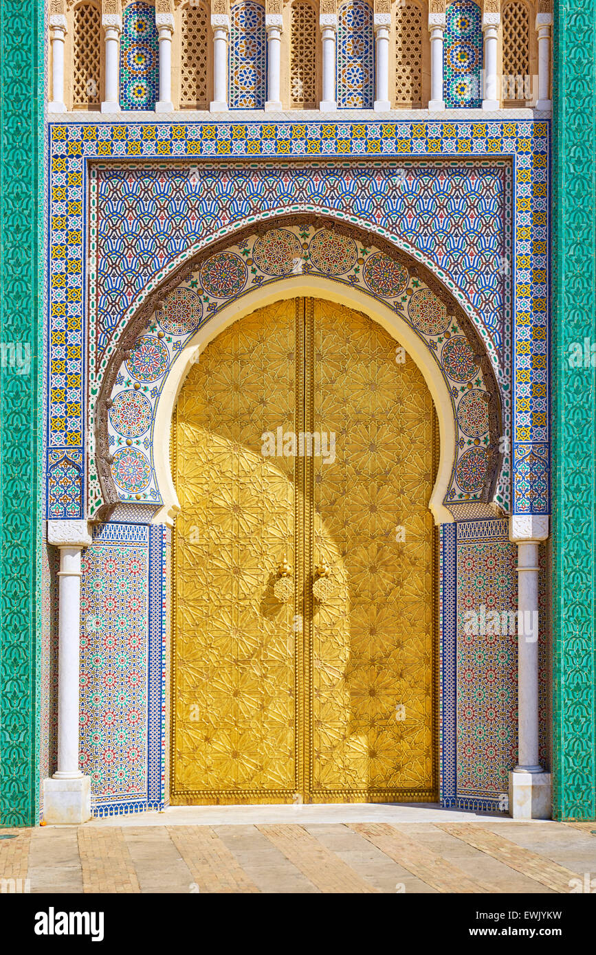 Porte a Palazzo Reale di Fez, Marocco, Africa Foto Stock