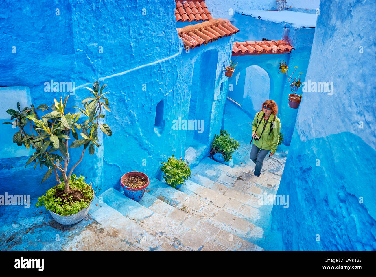 Blu pareti dipinte nella vecchia Medina di Chefchaouen, Marocco, Africa Foto Stock