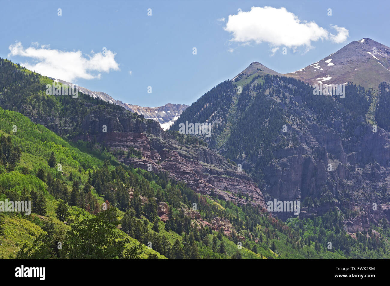 Le montagne che circondano Telluride, Colorado in estate. Foto Stock