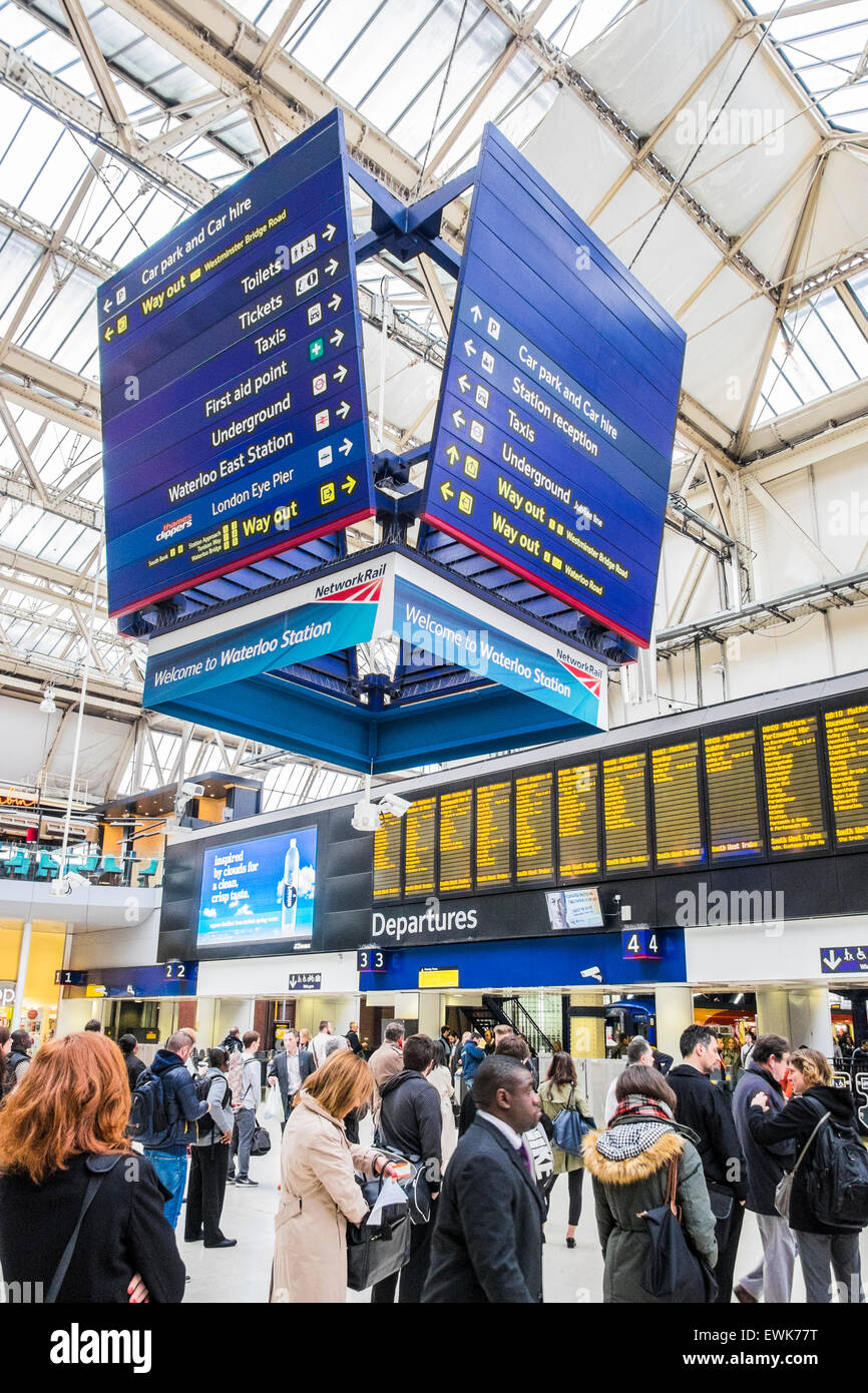 Stazione ferroviaria di Waterloo London, England, Regno Unito Foto Stock