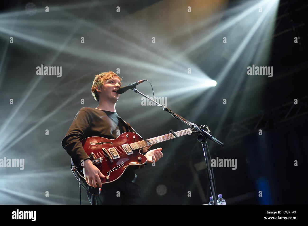 George Ezra sul palco del Bristol Summer serie Music Festival Giugno 2015 Foto Stock