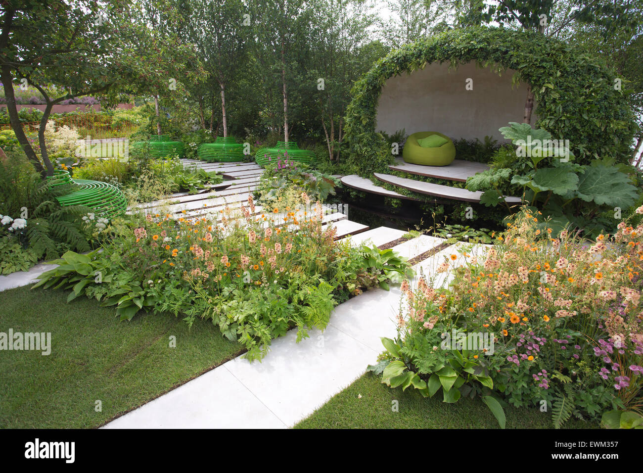 RHS Hampton Court Flower Show 2015, Macmillan Giardino Legacy, Hampton Court, Surrey, England, Regno Unito Foto Stock